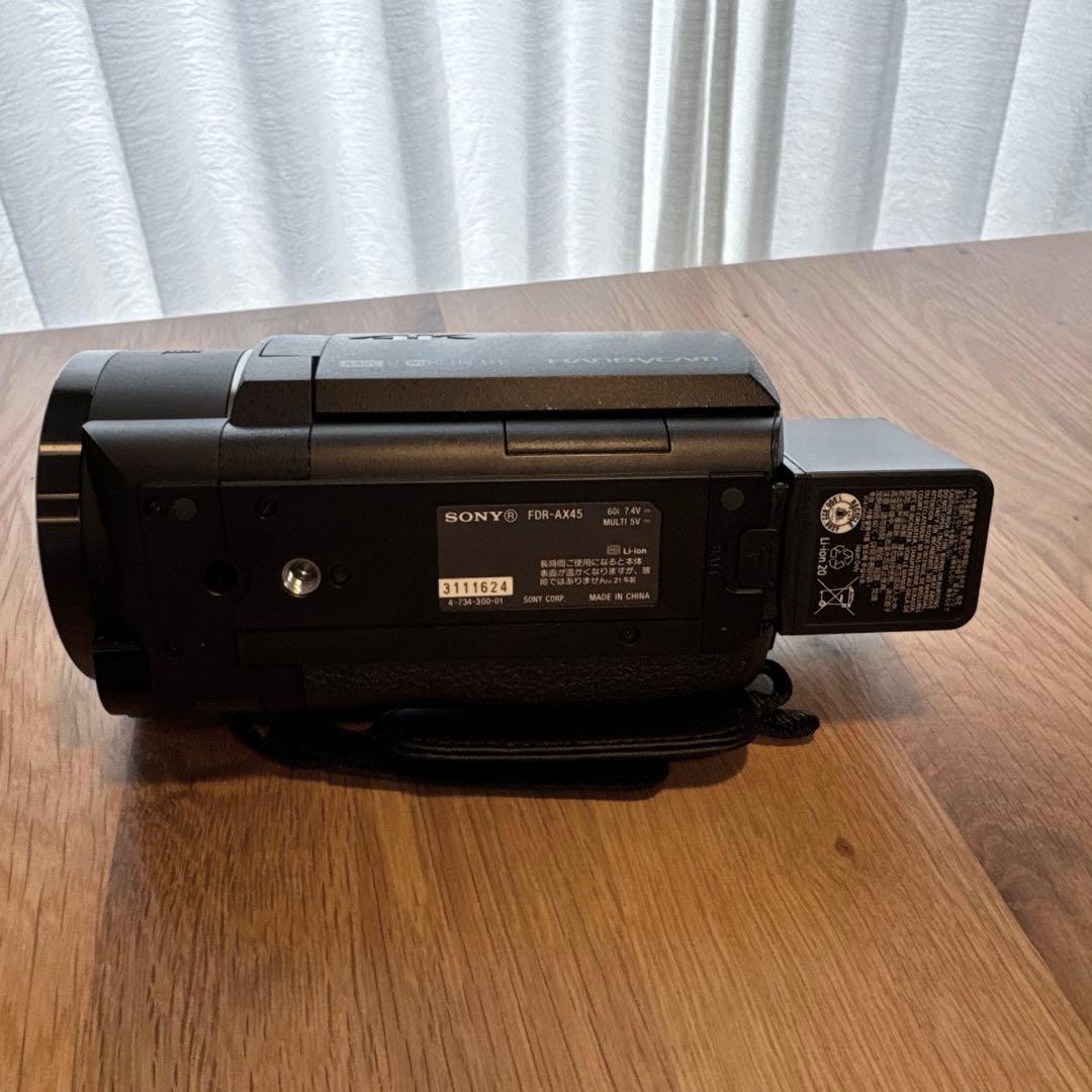 SONY 4K Handycam FDR-AX45 ケース／小型グリップ三脚付き