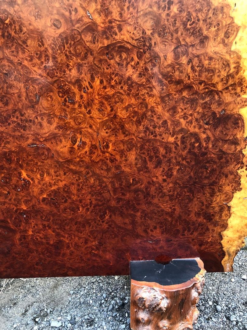 花梨 瘤 玉杢 縮杢 一枚板 衝立 つい立 オブジェ 仕切り 飾り物 葡萄杢