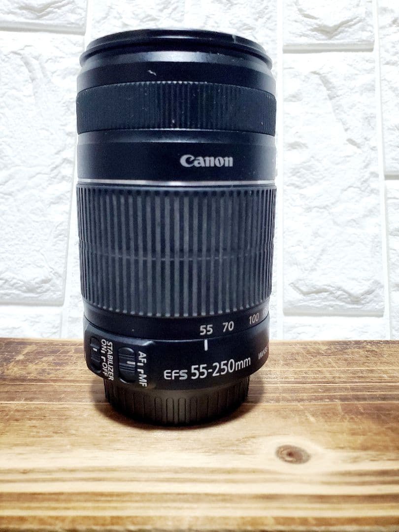 CANON EF-S 55-250mm 1:4-5.6レンズ　IS II