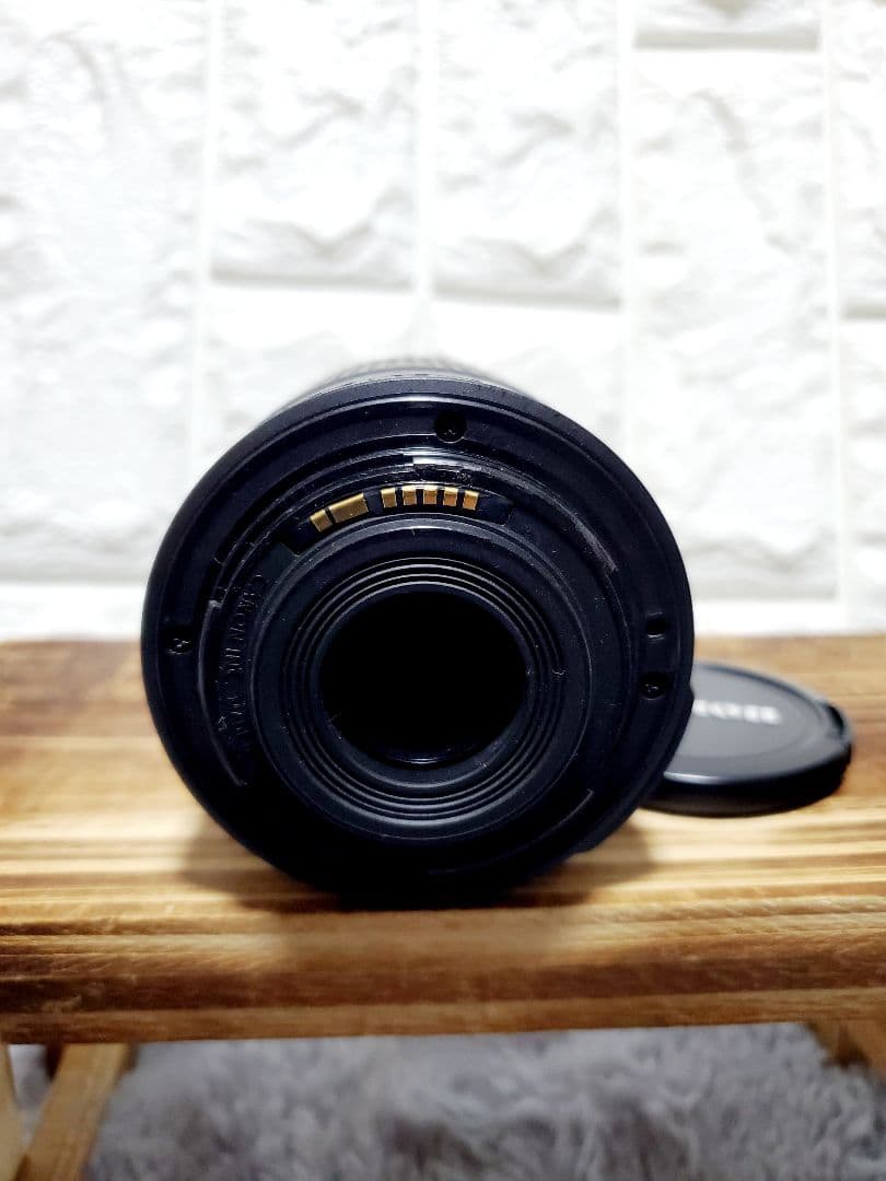 CANON EF-S 55-250mm 1:4-5.6レンズ　IS II