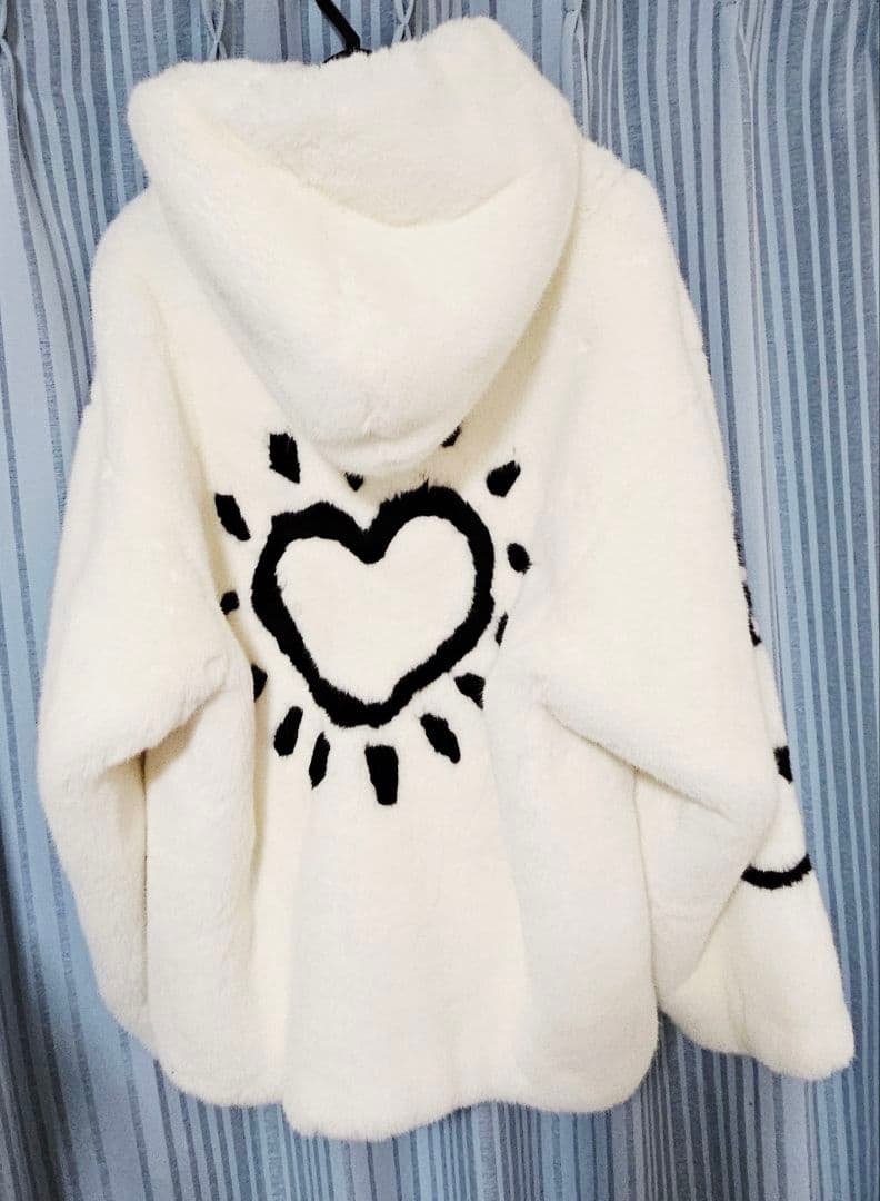 【プロフィール必読…】 J.S.B. LOVE フェイクファーパーカー L