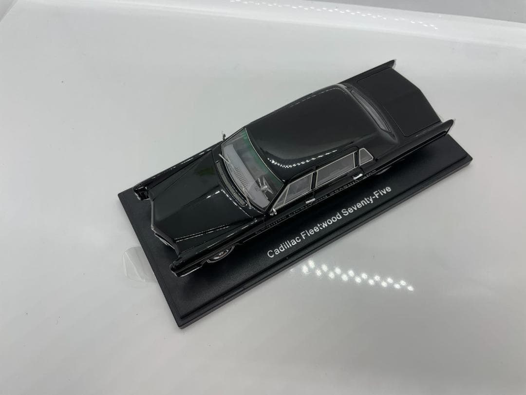 405-321 NEO 1/43 キャデラック フリートウッド