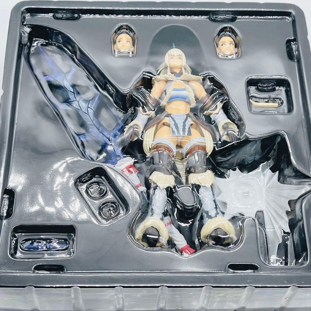 Vulcanlog モンハンリボ ハンター女剣士 キリンシリーズ フィギュア