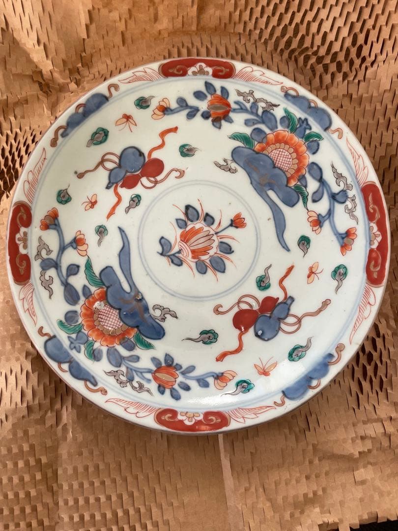 骨董　可愛らしい余白のある明治伊万里7寸