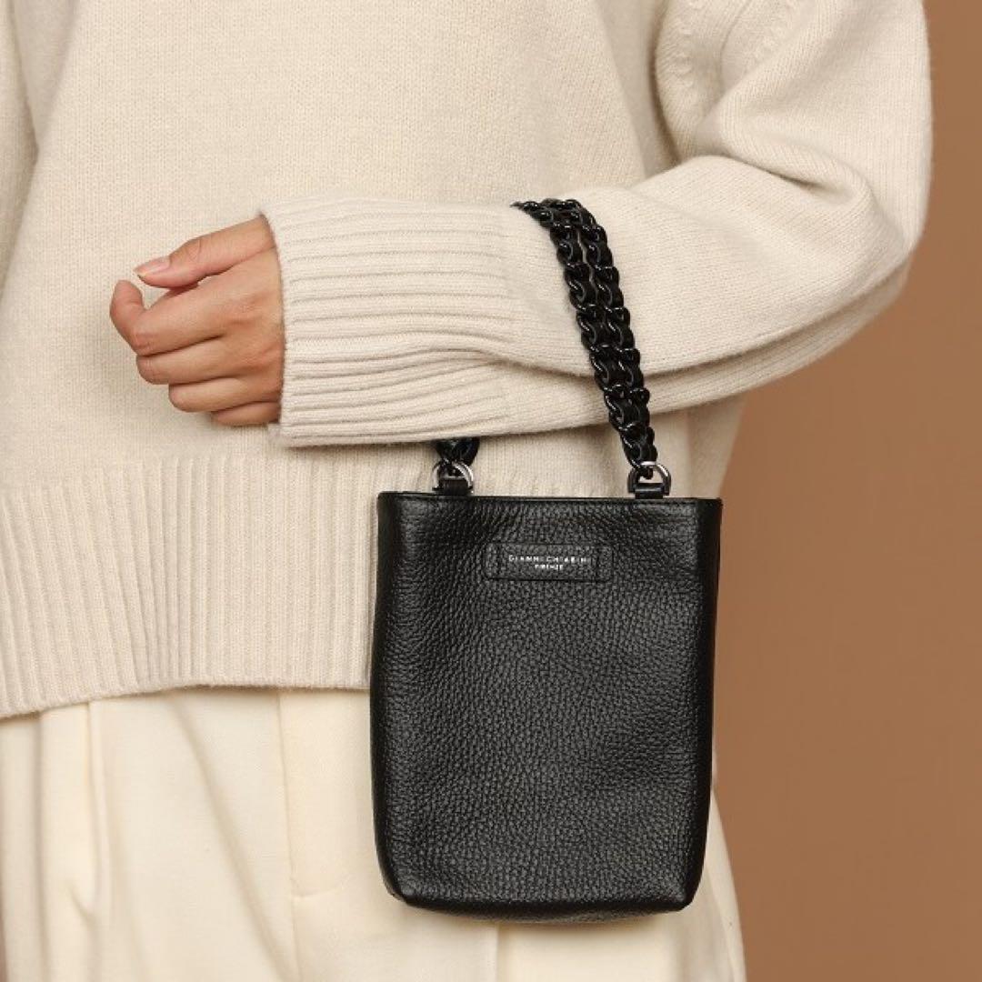 GIANNI CHIARINI カミッラ