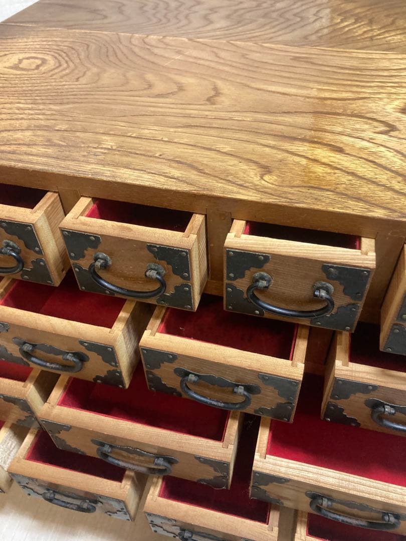 レトロ調 薬箪笥 薬箱 引き出し17杯和箪笥