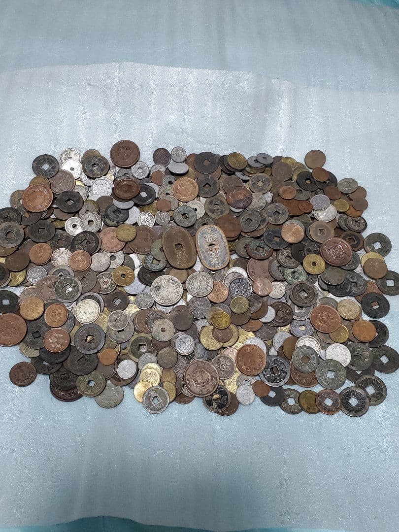 古銭 銀貨 雑銭　たっぷり約３１００g　まとめ売り