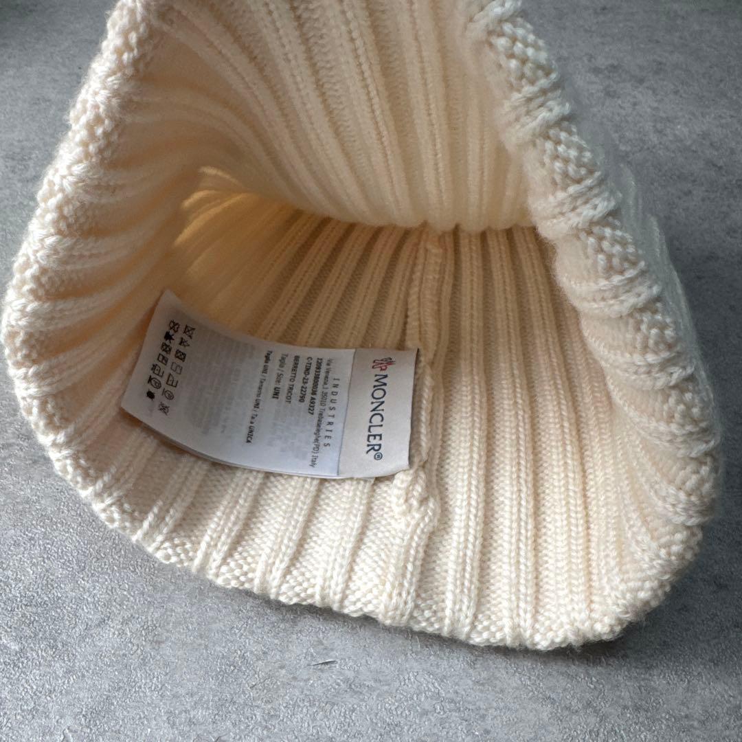 極美品！MONCLER モンクレール　 ホワイトベージュ　ニットキャップ