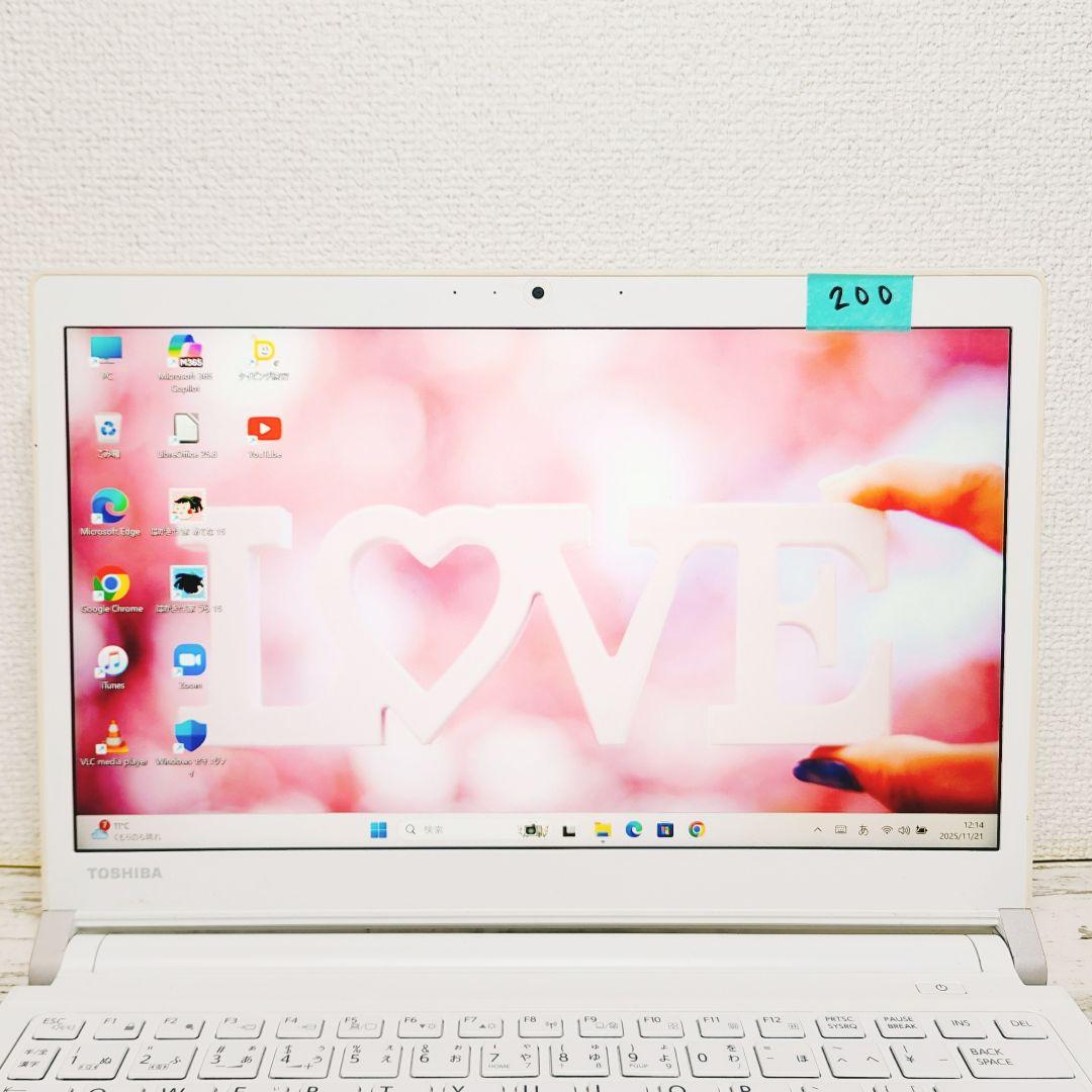 dynabook コンパクトノートパソコン メモリ16GB SSD i3