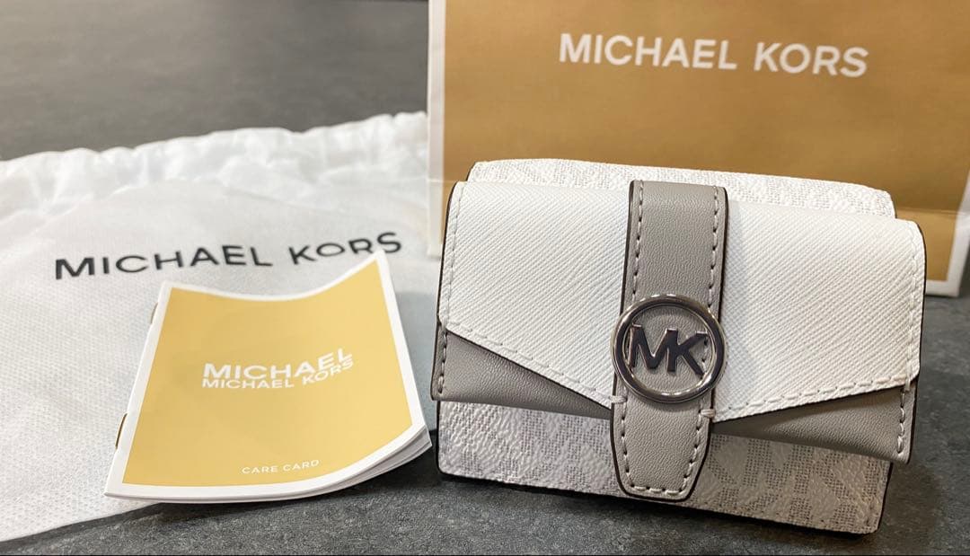 Michael Kors 財布 ホワイト・グレー
