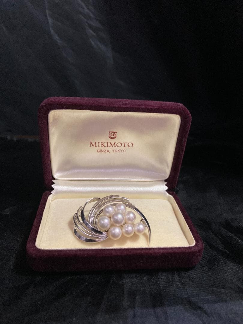 MIKIMOTO ミキモト ブローチ パール 真珠 8珠 シルバー 皇室御用達