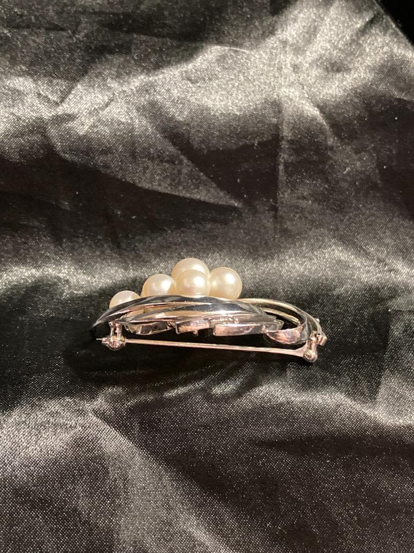MIKIMOTO ミキモト ブローチ パール 真珠 8珠 シルバー 皇室御用達