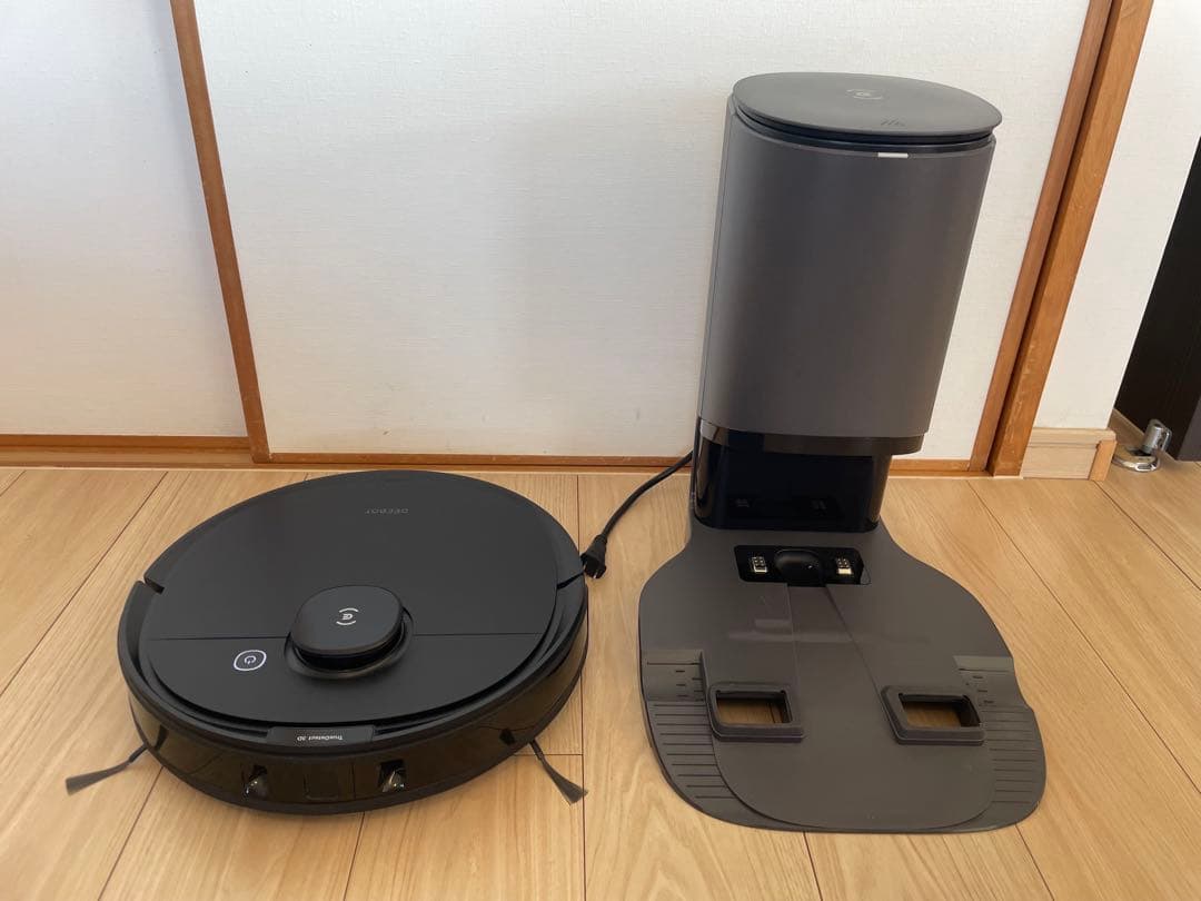 DEEBOT ロボット掃除機 本体　付属品付き