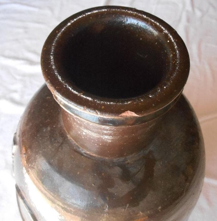 花入り 　古い甕　骨董品　花瓶　古美術