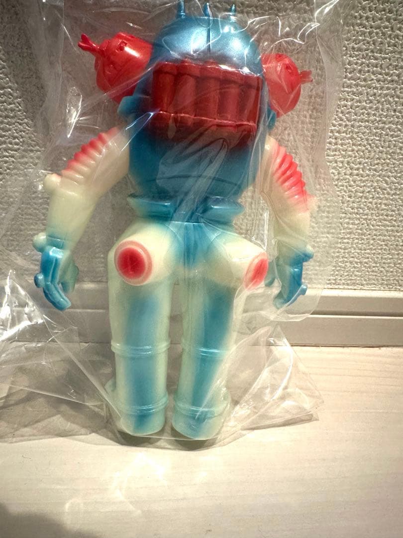 ブルマァク　キングジョー　蓄光ブルー　墓場の画廊