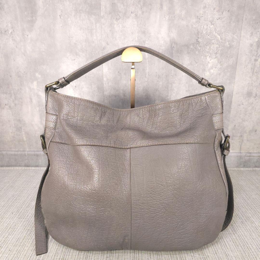 BURBERRY　バーバリー　ブルーレーベル　レザー　ショルダーバッグ　オーバル