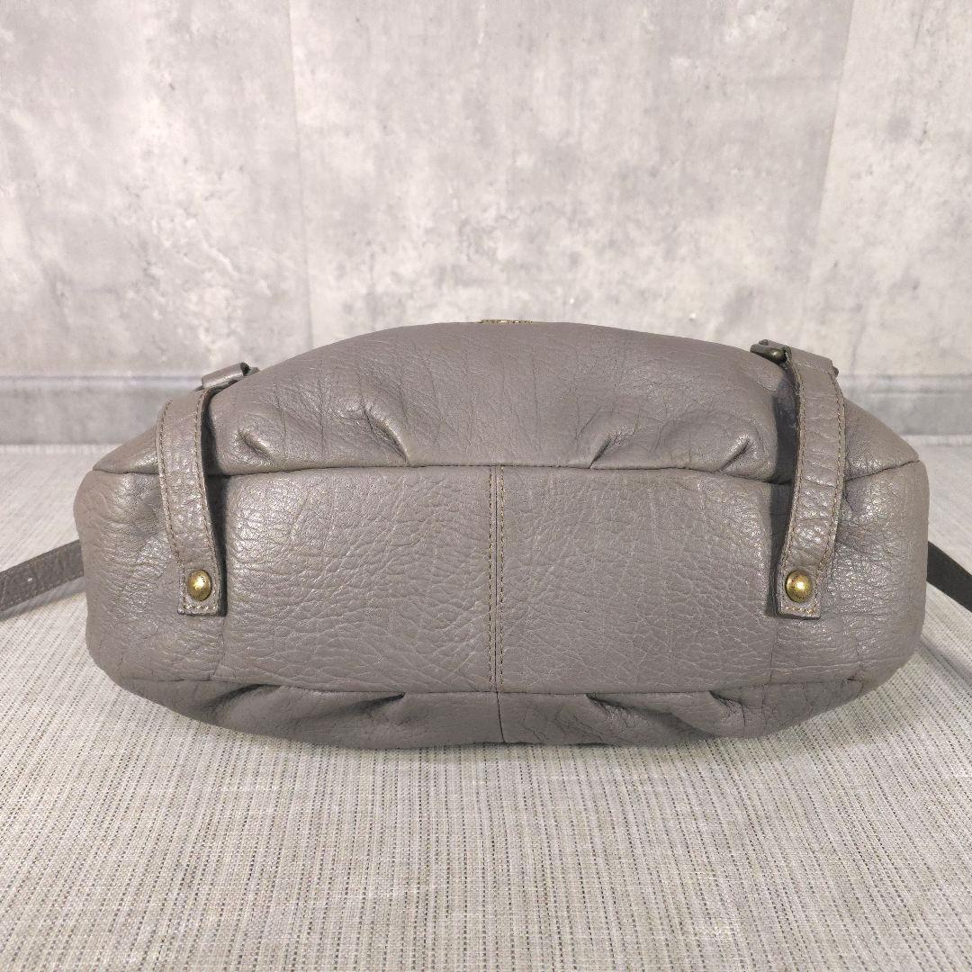 BURBERRY　バーバリー　ブルーレーベル　レザー　ショルダーバッグ　オーバル