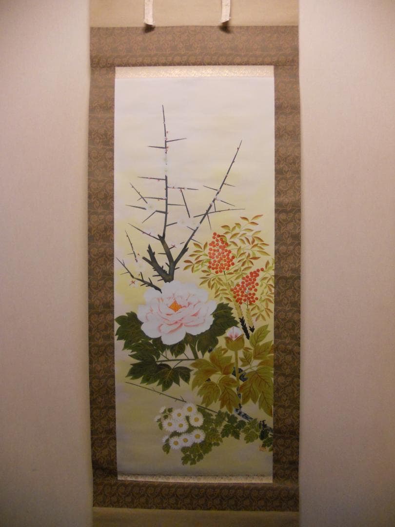 掛け軸 清月 四季花 絹本 希少 軸装 茶道具 掛軸 美品 です。