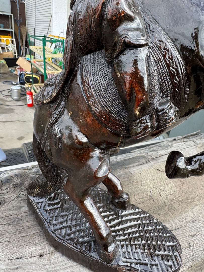 ドンキ・ホーテー　木像