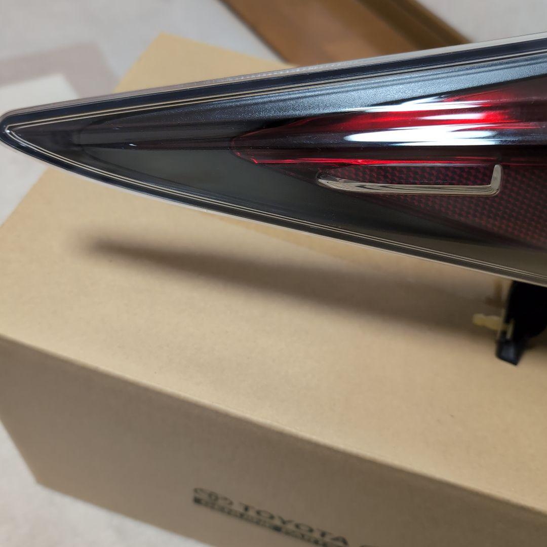 トヨタ プリウス50前期 テールランプ