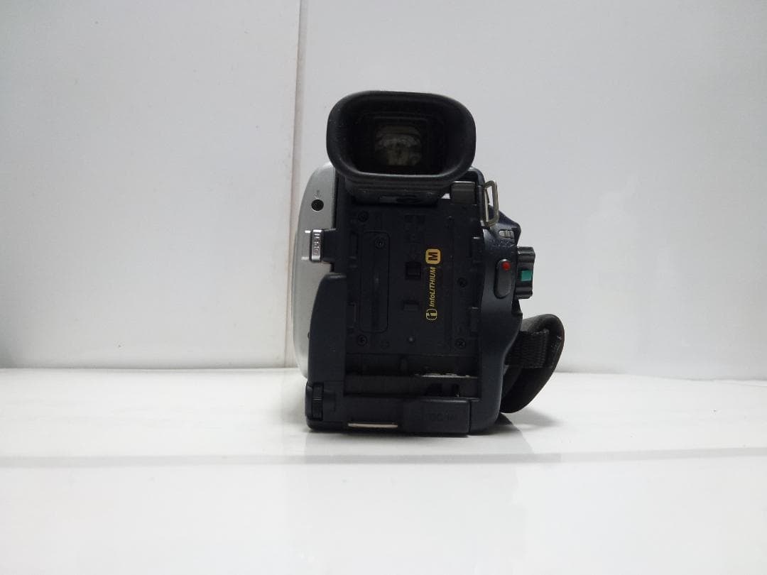 動作品 Mini DV　ソニーデジタルビデオカメラ　SONY DCR-TRV17