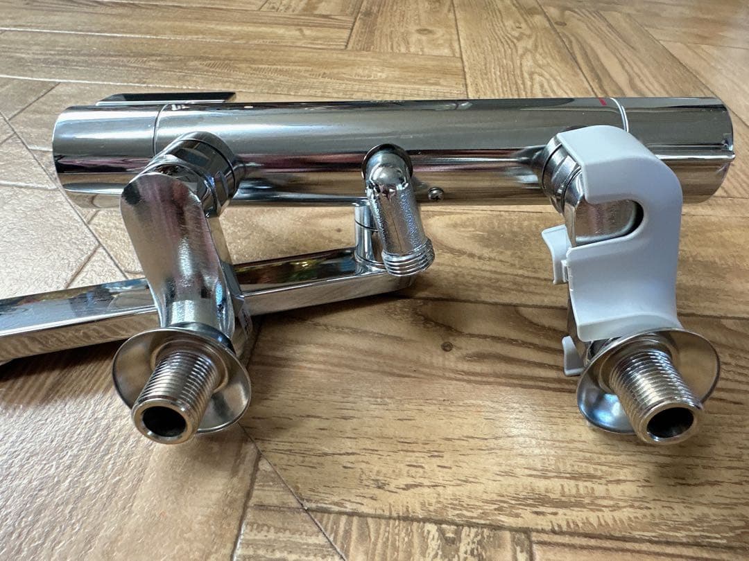 A*n様 TOTO シャワーヘッド クローム仕上げ