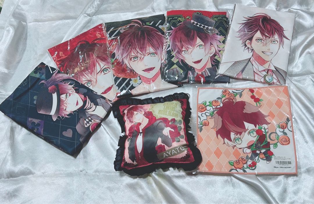 DIABOLIKLOVERS逆巻アヤト 缶バッジ,デスパレードリング他まとめ売り