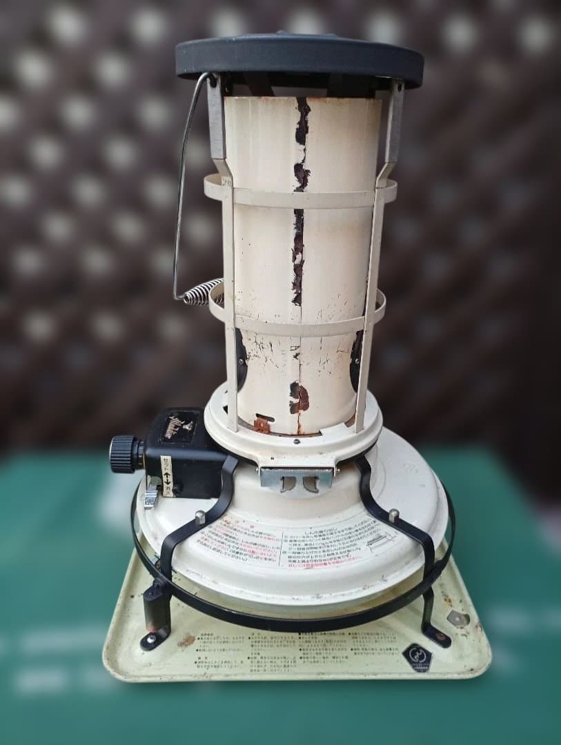 アラジンストーブ。メンテナンス済。純正品芯交換済。取説付。オリジナルペイント。