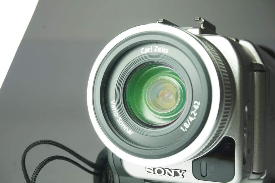 [動作品] SONY DCR-TRV20 ビデオカメラ MiniDV ダビング