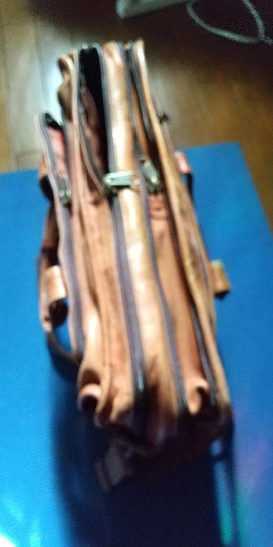 ブラウンレザー旅行バッグ