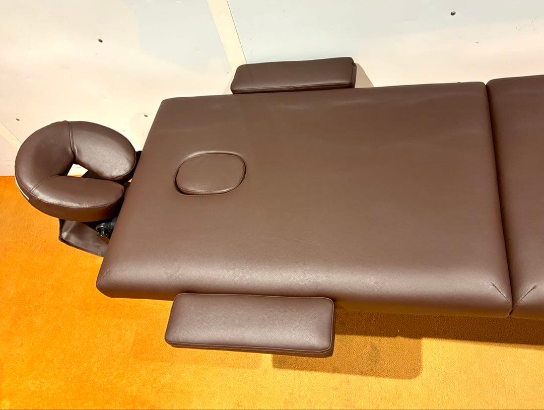 【美品】タンスのゲン 折りたたみ式 マッサージベッド MBD01 有孔 木製