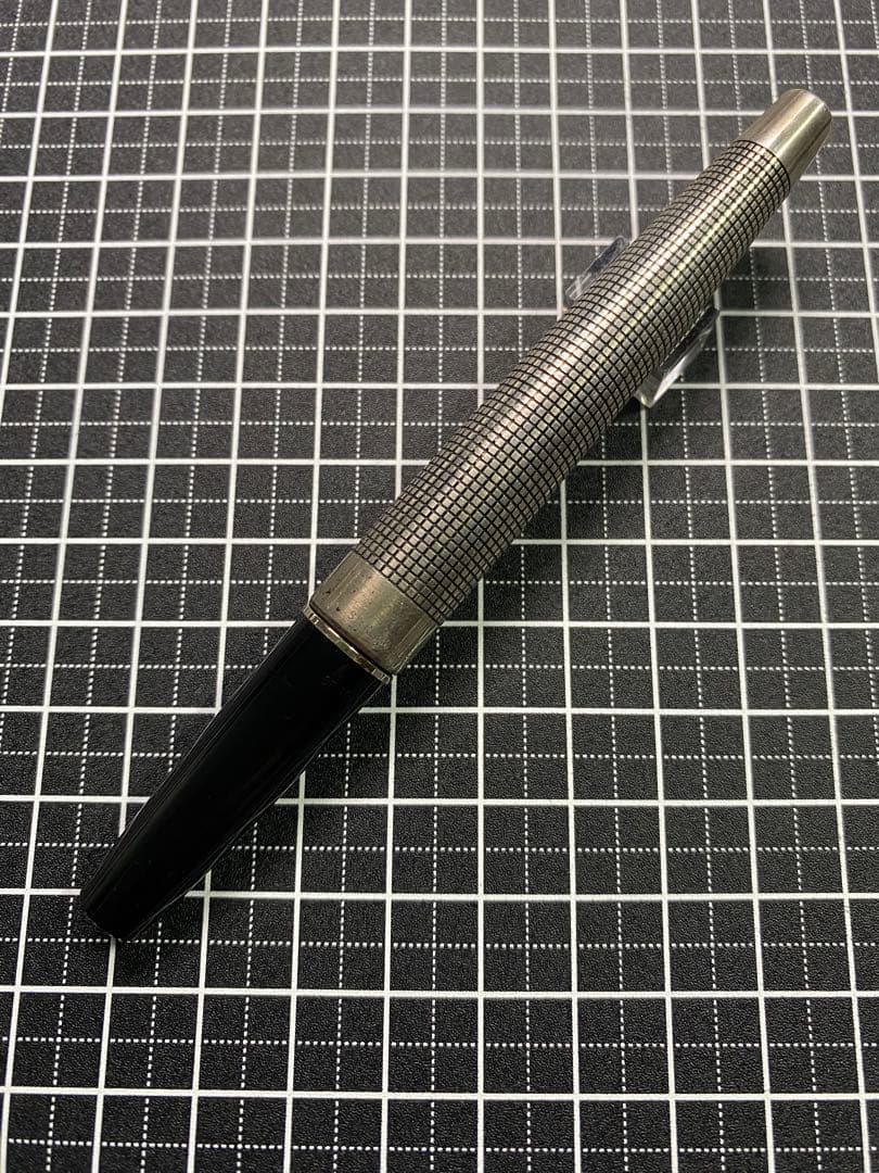 PILOT Elite Stearling-Silver 格子柄　FP 字幅EF