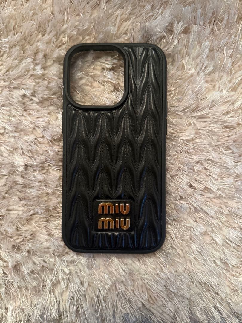 miumiu iPhone14Proケース