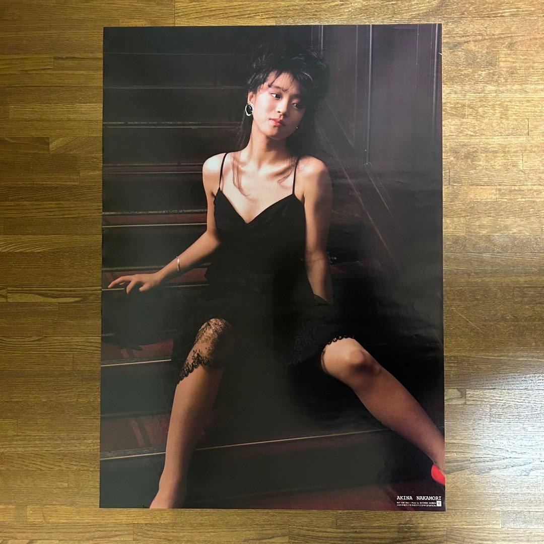 【美品】ポスター　中森明菜