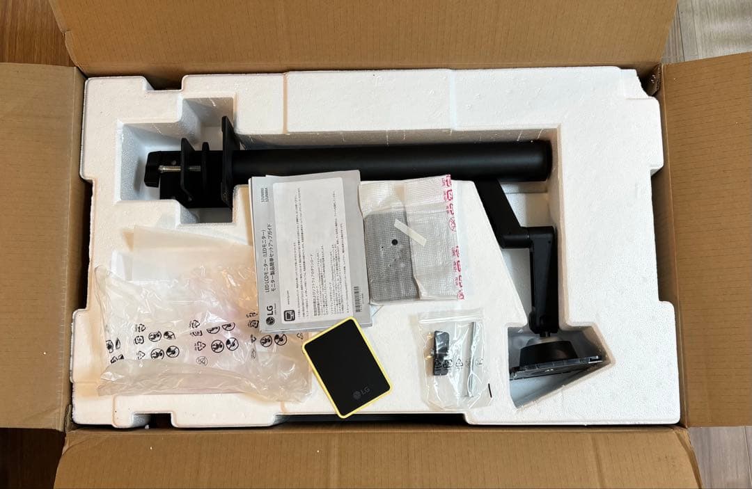 LG 32UN880 4Kディスプレイ