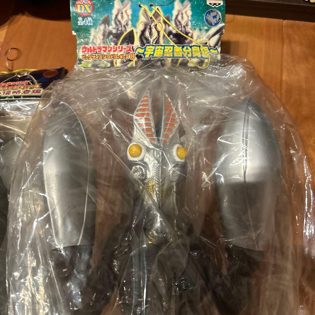 ウルトラマン　フィギュア 3体　ウルトラマンタロウ　バルタン星人、メフィラス星人