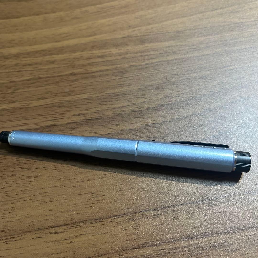 クルトガダイブ カスケードブルー　限定色