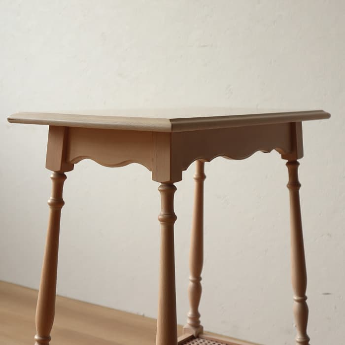 カリモク ソレイアード 飾り台 花台 コロニアル サイドテーブル