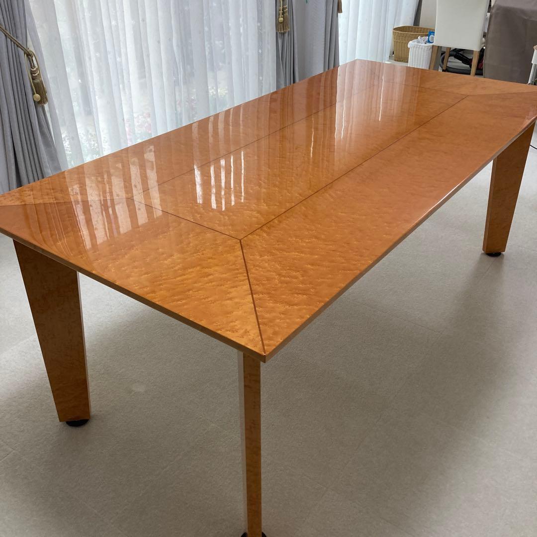 大塚家具　スプレンダー　バーズアイメープルダイニングテーブル