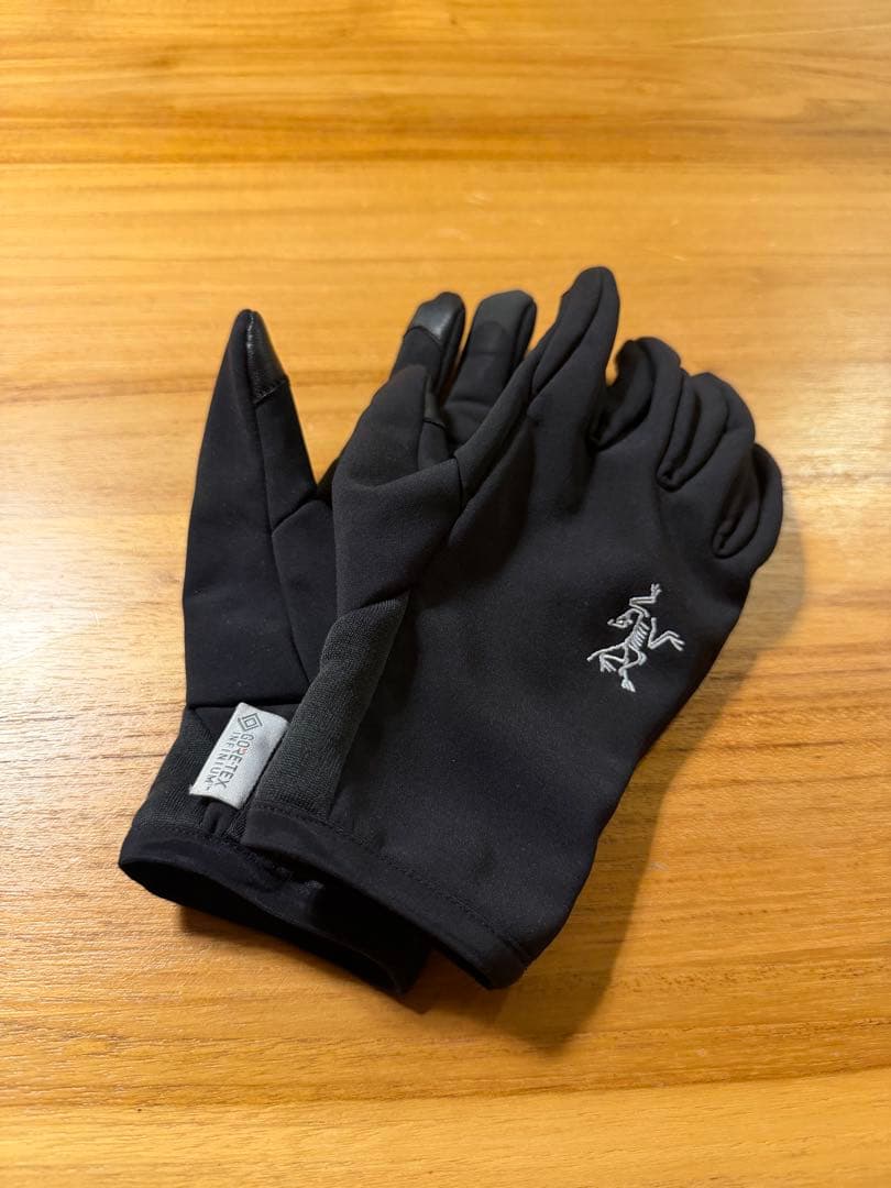 Arcteryx アークテリクス ベンタ グローブ M ロゴ 刺繍 黒　手袋