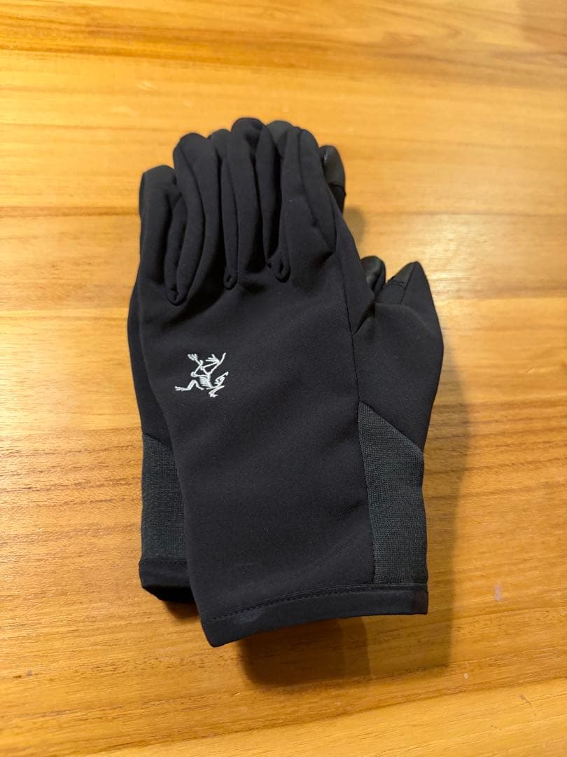 Arcteryx アークテリクス ベンタ グローブ M ロゴ 刺繍 黒　手袋