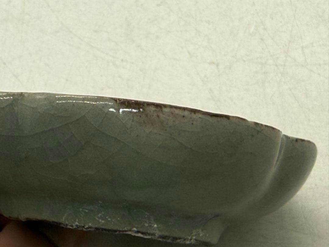 中国　宋時代　青磁海棠型小皿② 磁貫青磁　送料込み251214