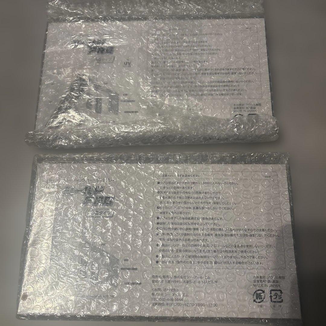 UVカット3連アクリル トレカカードスタンド 2個セット カードディスプレイ