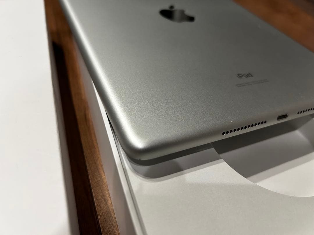 iPad 128GB 第7世代　wi-fi