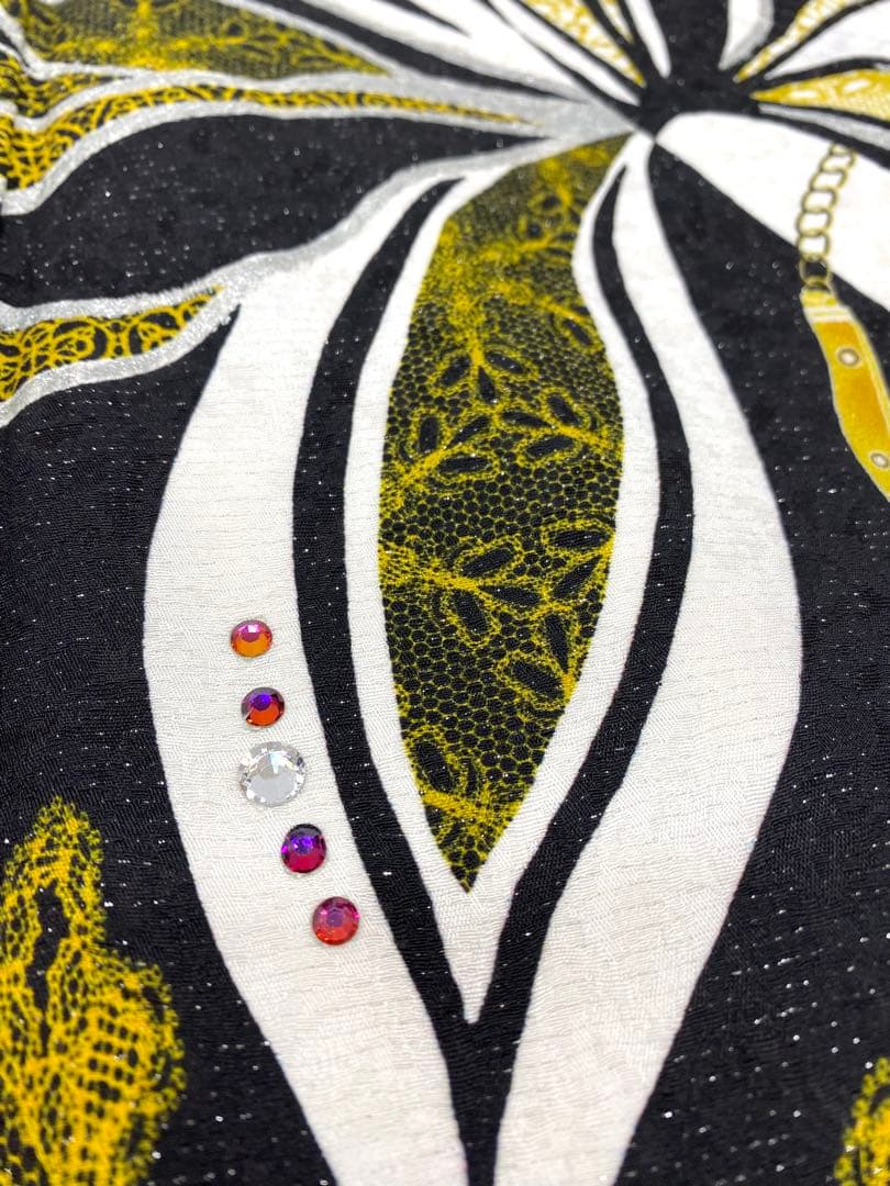 ブランド振袖 豪華 銀通し ストーン 銀彩 身丈165cm パールトーン加工済