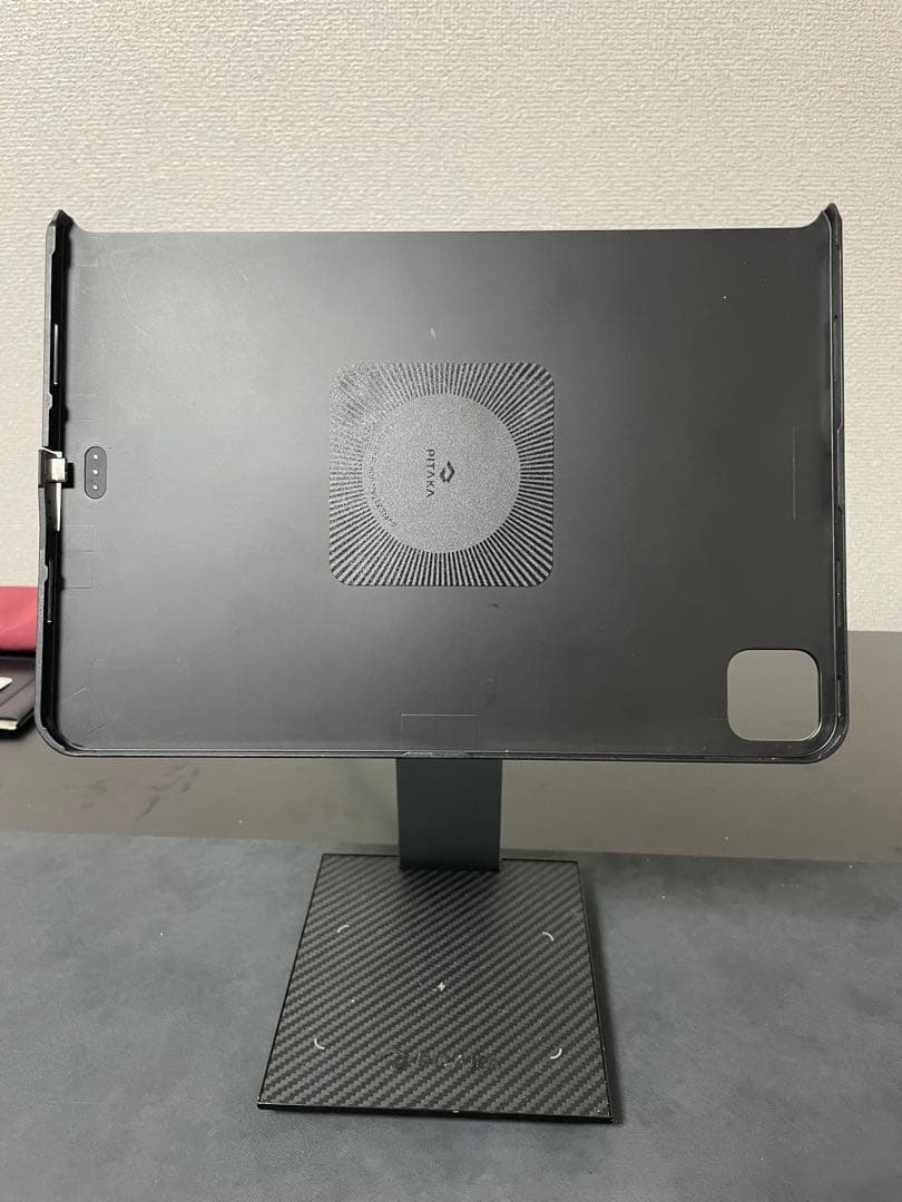 iPadスタンド（PITAKAシリーズ）