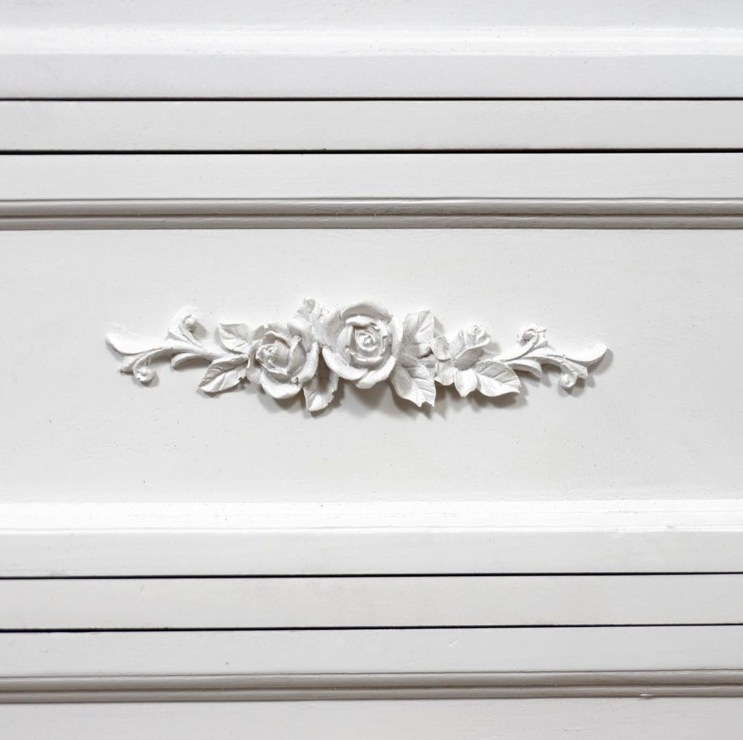 【新品・未使用】ヨーロピアン調　チェスト　４段　洋タンス　箪笥　完成品