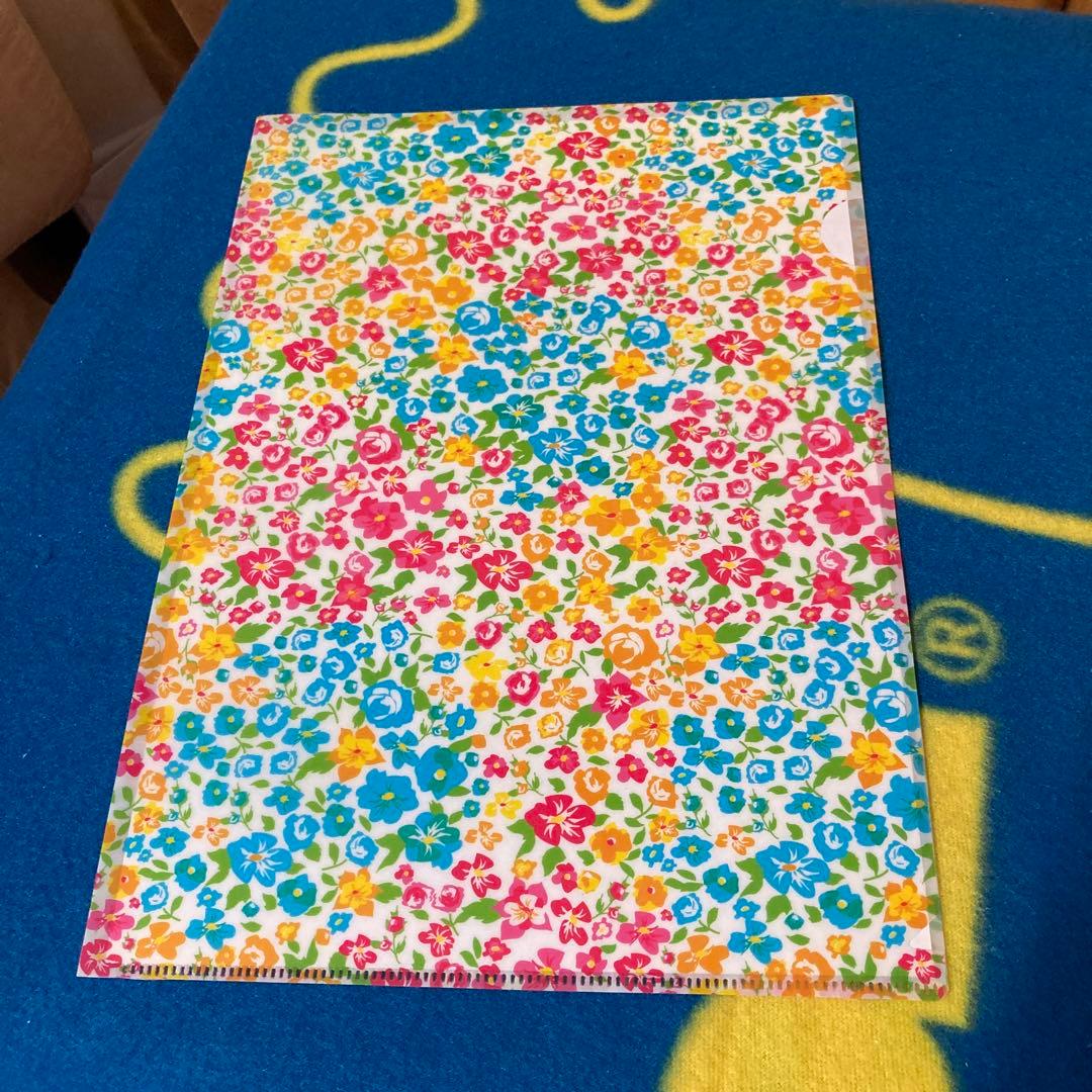 クリアファイル　花柄　新品未使用