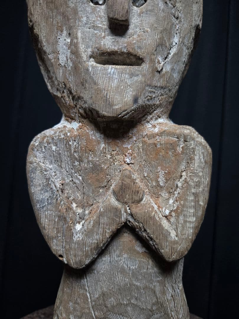 ネパール？祈りの像？彫像木彫り像プリミティブアート　プタリ？