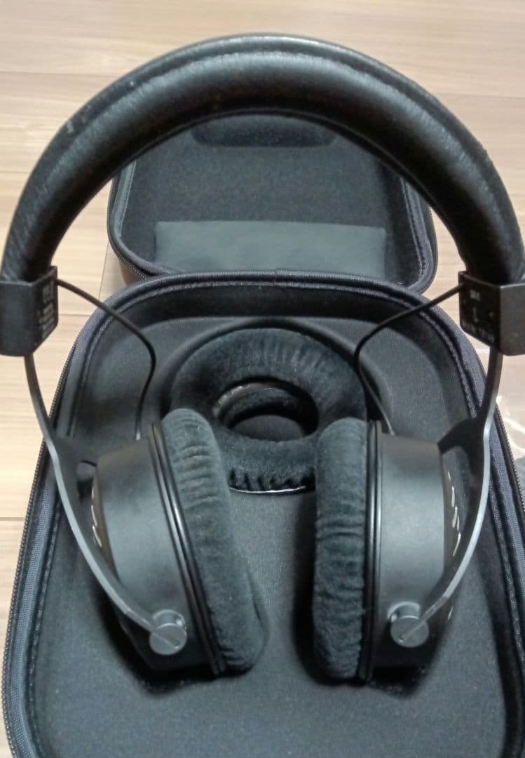 beyerdynamic (ベイヤーダイナミック) DT1990 PRO